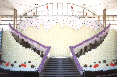 2000年The Balloon Conventionの装飾